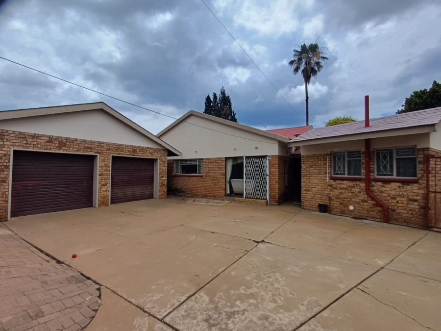 3 Bedroom Property for Sale in Flimieda North West